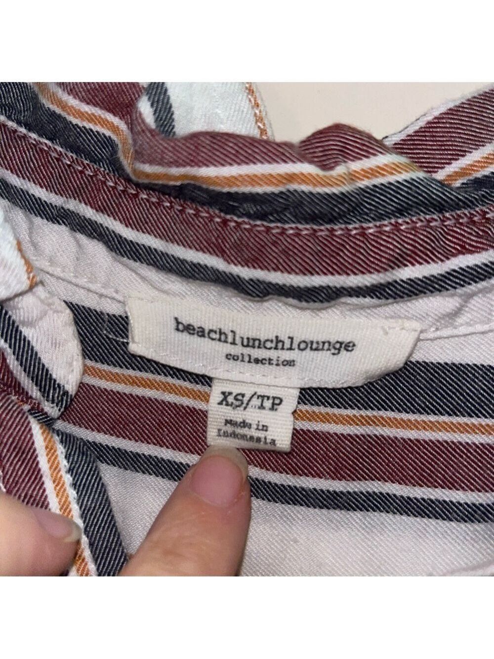 Beachlunchlounge Black White Burgundy Casual Button Down Shirt - Picture 2 of 3